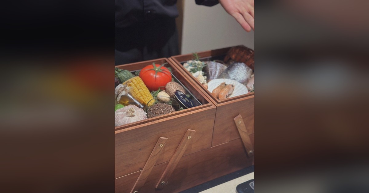 청계천 룸식당 — 우아라 광화문점 쇼잉