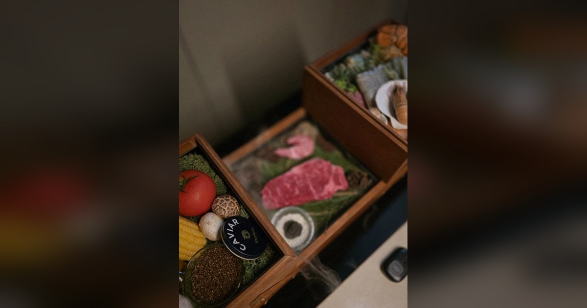 종로3가 칠순·팔순 잔치 — 우아라 광화문점 쇼잉