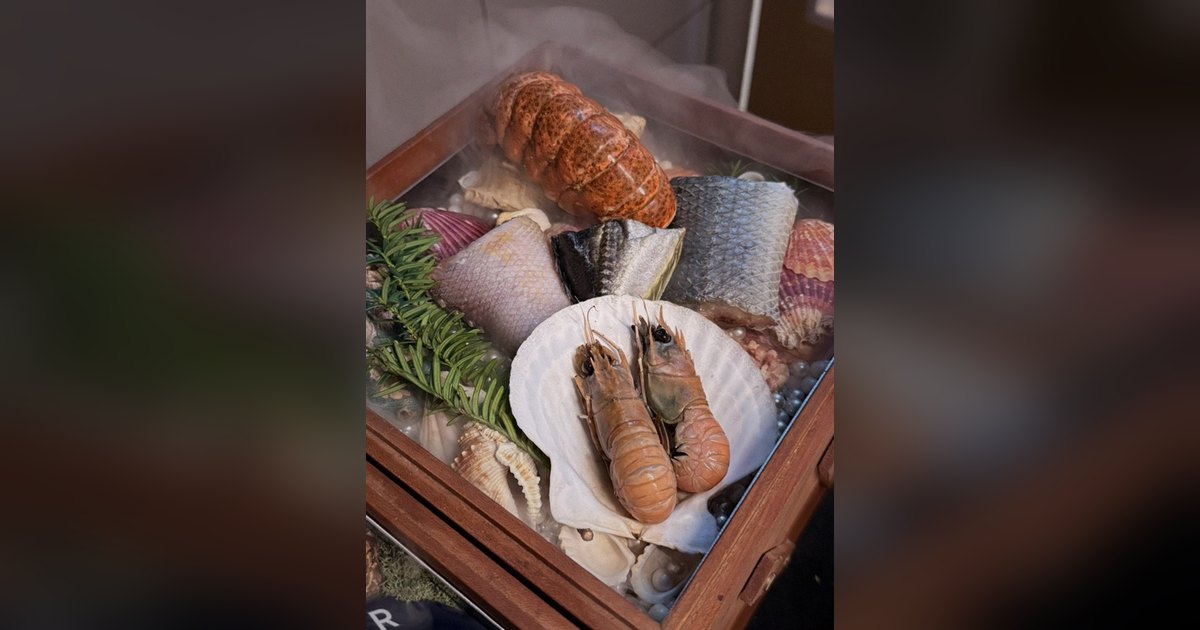 명동 룸식당 — 우아라 광화문점 쇼잉
