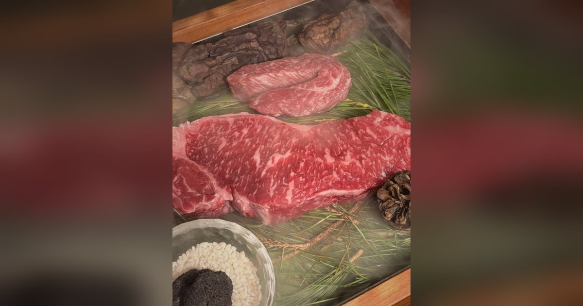 샛강역 룸식당 — 우아라 여의도점 쇼잉